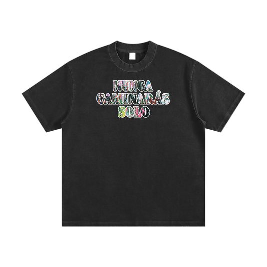 "NUNCA CAMINARAS SOLO" UNISEX VINTAGE WASHED FRAYED T-SHIRT (BLACK)